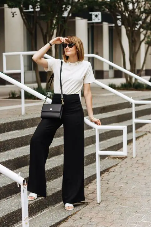 Outfits Casual para el Trabajo: Camiseta Blanca y Pantalones Negros